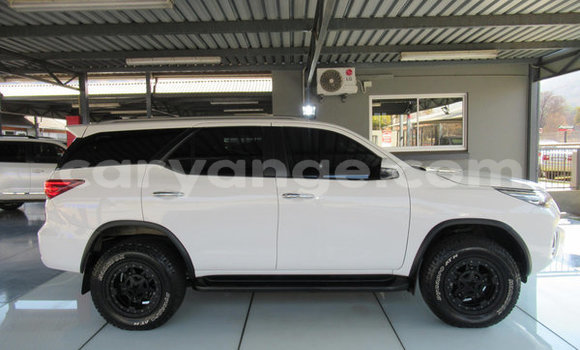 Buy Used Toyota Fortuner White Car in Windhoek in Namibia Buy Used Toyota Fortuner White Car in Windhoek in Namibia