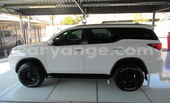 Buy Used Toyota Fortuner White Car in Windhoek in Namibia Buy Used Toyota Fortuner White Car in Windhoek in Namibia