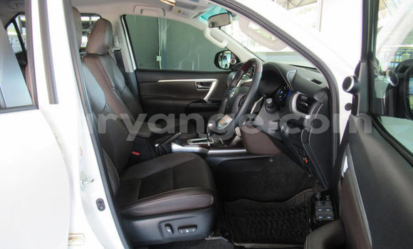 Buy Used Toyota Fortuner White Car in Windhoek in Namibia Buy Used Toyota Fortuner White Car in Windhoek in Namibia