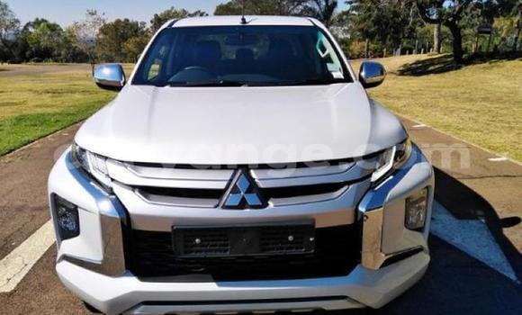 Buy Used Mitsubishi Triton White Car in Windhoek in Namibia Buy Used Mitsubishi Triton White Car in Windhoek in Namibia