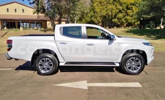 Buy Used Mitsubishi Triton White Car in Windhoek in Namibia Buy Used Mitsubishi Triton White Car in Windhoek in Namibia