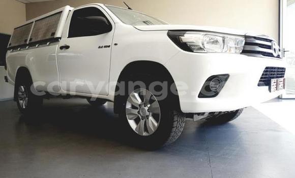 Buy Used Toyota Hilux White Car in Karasburg in Karas Buy Used Toyota Hilux White Car in Karasburg in Karas