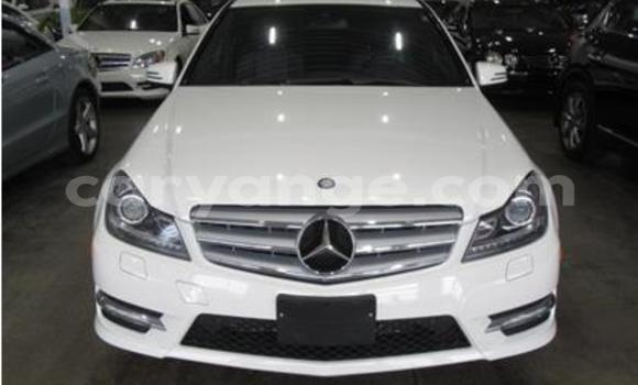 Buy Used Mercedes-Benz 300–Series White Car in Aranos in Hardap Buy Used Mercedes-Benz 300–Series White Car in Aranos in Hardap