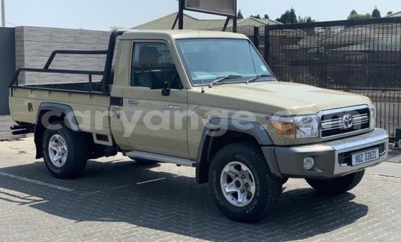 Buy Used Toyota Land Cruiser Beige Car in Windhoek in Namibia Buy Used Toyota Land Cruiser Beige Car in Windhoek in Namibia