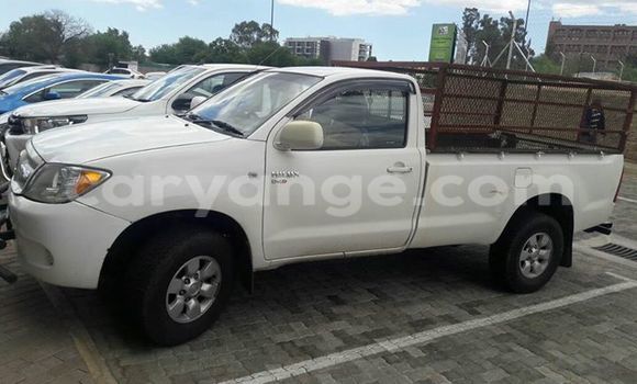 Acheter Occasion Voiture Toyota Hilux Blanc à Windhoek, Namibie Acheter Occasion Voiture Toyota Hilux Blanc à Windhoek, Namibie