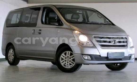 Buy Used Hyundai H1 Silver Car in Windhoek in Namibia Buy Used Hyundai H1 Silver Car in Windhoek in Namibia