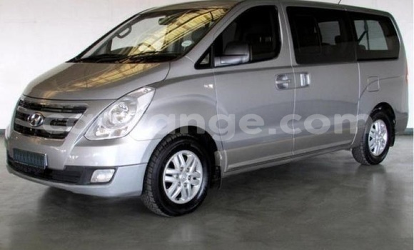 Buy Used Hyundai H1 Silver Car in Windhoek in Namibia Buy Used Hyundai H1 Silver Car in Windhoek in Namibia