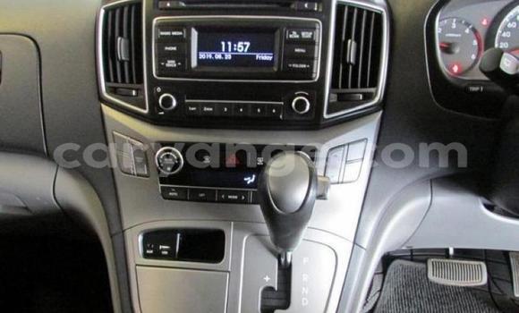 Buy Used Hyundai H1 Silver Car in Windhoek in Namibia Buy Used Hyundai H1 Silver Car in Windhoek in Namibia