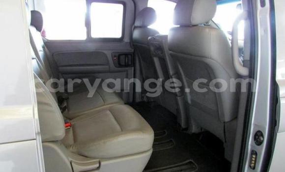Buy Used Hyundai H1 Silver Car in Windhoek in Namibia Buy Used Hyundai H1 Silver Car in Windhoek in Namibia