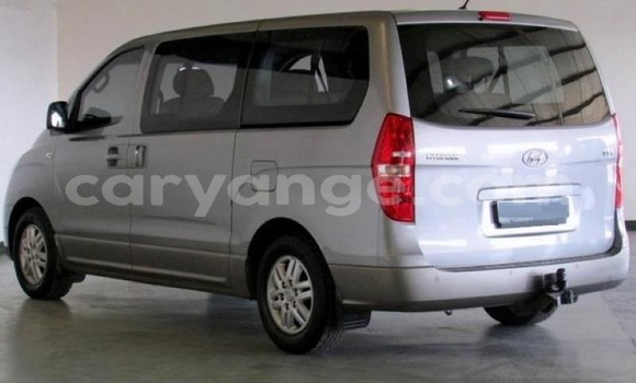 Buy Used Hyundai H1 Silver Car in Windhoek in Namibia Buy Used Hyundai H1 Silver Car in Windhoek in Namibia