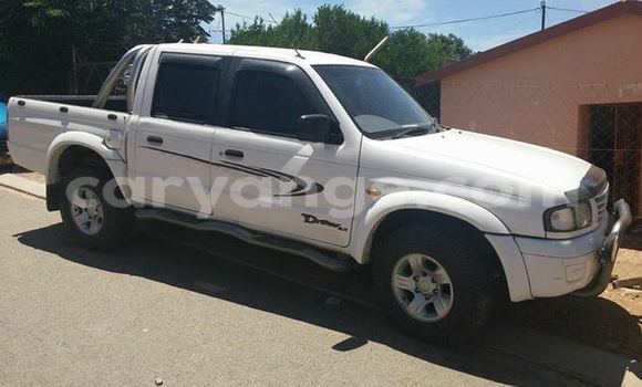 Buy Used Mazda 323 White Car in Windhoek in Namibia Buy Used Mazda 323 White Car in Windhoek in Namibia