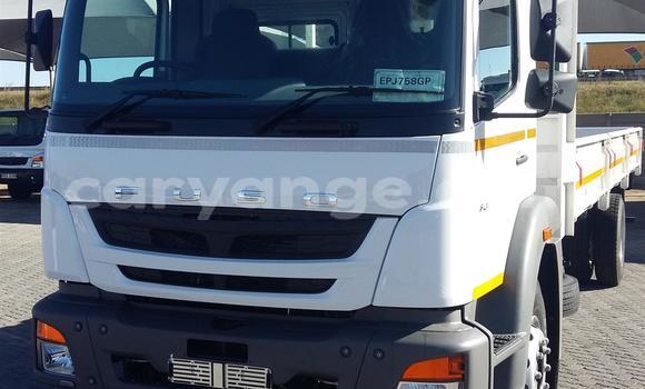 Acheter Occasion Utilitaire Isuzu FTR 850 Blanc à Windhoek, Namibie Acheter Occasion Utilitaire Isuzu FTR 850 Blanc à Windhoek, Namibie