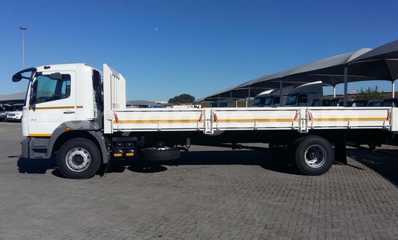 Acheter Occasion Utilitaire Isuzu FTR 850 Blanc à Windhoek, Namibie Acheter Occasion Utilitaire Isuzu FTR 850 Blanc à Windhoek, Namibie