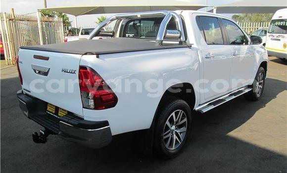 Buy Used Toyota Hilux White Car in Windhoek in Namibia Buy Used Toyota Hilux White Car in Windhoek in Namibia
