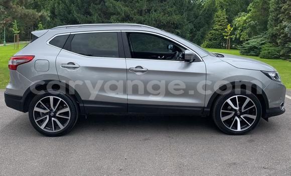 Buy Used Nissan Qashqai Silver Car in Walvis Bay in Namibia Buy Used Nissan Qashqai Silver Car in Walvis Bay in Namibia