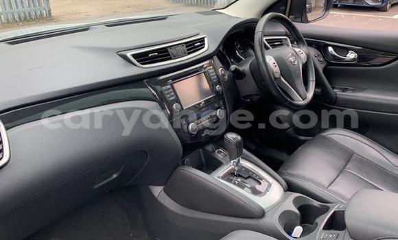 Buy Used Nissan Qashqai Silver Car in Walvis Bay in Namibia Buy Used Nissan Qashqai Silver Car in Walvis Bay in Namibia