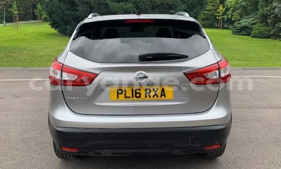 Buy Used Nissan Qashqai Silver Car in Walvis Bay in Namibia Buy Used Nissan Qashqai Silver Car in Walvis Bay in Namibia