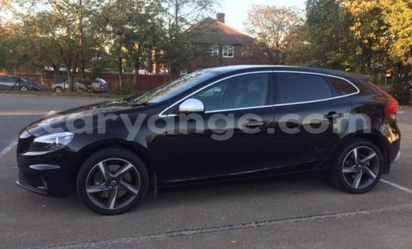 Buy Used Volvo V40 Black Car in Windhoek in Namibia Buy Used Volvo V40 Black Car in Windhoek in Namibia