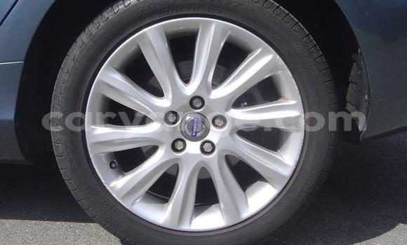 Buy Used Volvo V40 Blue Car in Opuwo in Kunene Buy Used Volvo V40 Blue Car in Opuwo in Kunene