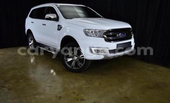 Buy Used Ford Everest White Car in Windhoek in Namibia Buy Used Ford Everest White Car in Windhoek in Namibia