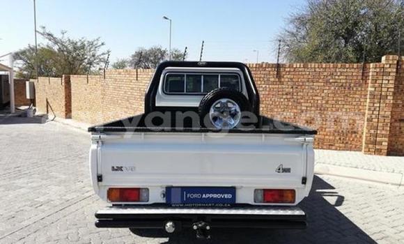 Acheter Occasion Voiture Toyota Land Cruiser Blanc à Windhoek, Namibie Acheter Occasion Voiture Toyota Land Cruiser Blanc à Windhoek, Namibie
