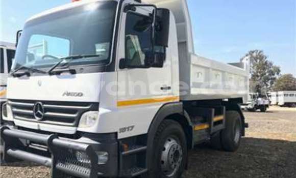 Buy Used Mercedes‒Benz 1317 White Truck in Swakopmund in Namibia Buy Used Mercedes‒Benz 1317 White Truck in Swakopmund in Namibia