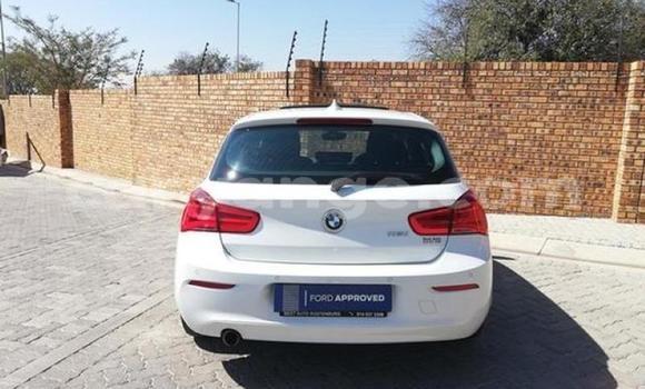 Acheter Occasion Voiture BMW 1er Blanc à Karasburg, Karas Acheter Occasion Voiture BMW 1er Blanc à Karasburg, Karas