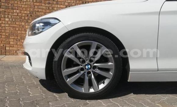 Acheter Occasion Voiture BMW 1er Blanc à Karasburg, Karas Acheter Occasion Voiture BMW 1er Blanc à Karasburg, Karas