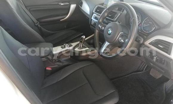 Acheter Occasion Voiture BMW 1er Blanc à Karasburg, Karas Acheter Occasion Voiture BMW 1er Blanc à Karasburg, Karas