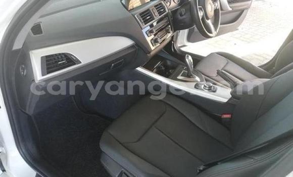 Acheter Occasion Voiture BMW 1er Blanc à Karasburg, Karas Acheter Occasion Voiture BMW 1er Blanc à Karasburg, Karas