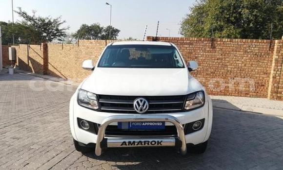 Buy Used Volkswagen Amarok White Car in Karasburg in Karas Buy Used Volkswagen Amarok White Car in Karasburg in Karas