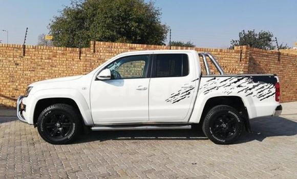 Buy Used Volkswagen Amarok White Car in Karasburg in Karas Buy Used Volkswagen Amarok White Car in Karasburg in Karas
