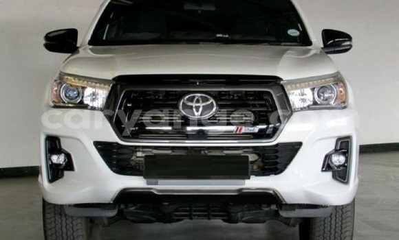 Acheter Occasion Voiture Toyota Hilux Blanc à Windhoek, Namibie Acheter Occasion Voiture Toyota Hilux Blanc à Windhoek, Namibie