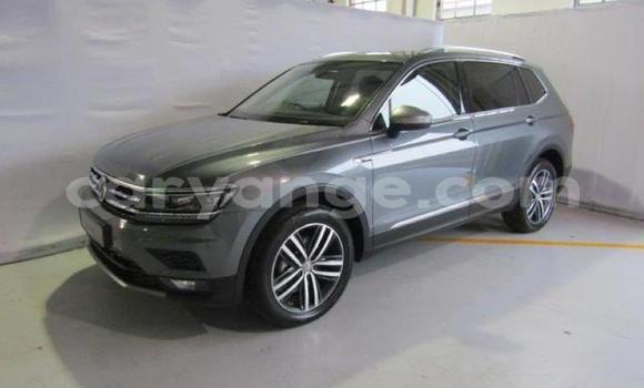 Buy Used Volkswagen Tiguan Silver Car in Karasburg in Karas Buy Used Volkswagen Tiguan Silver Car in Karasburg in Karas