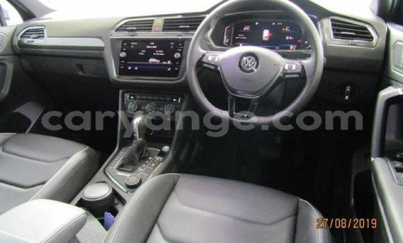 Buy Used Volkswagen Tiguan Silver Car in Karasburg in Karas Buy Used Volkswagen Tiguan Silver Car in Karasburg in Karas