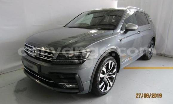 Buy Used Volkswagen Tiguan Silver Car in Karasburg in Karas Buy Used Volkswagen Tiguan Silver Car in Karasburg in Karas