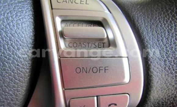 Buy Used Nissan Navara Silver Car in Windhoek in Namibia Buy Used Nissan Navara Silver Car in Windhoek in Namibia