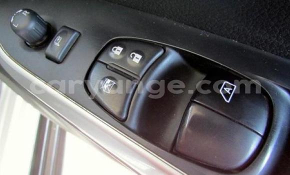 Buy Used Nissan Navara Silver Car in Windhoek in Namibia Buy Used Nissan Navara Silver Car in Windhoek in Namibia