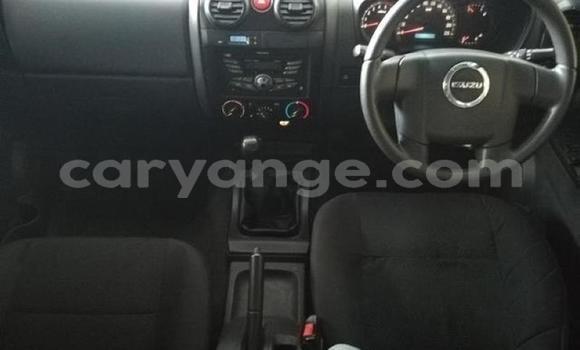 Buy Used Isuzu KB Red Car in Karasburg in Karas Buy Used Isuzu KB Red Car in Karasburg in Karas