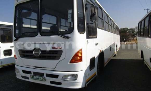 Buy Used Hino Ranger White Truck in Gobabis in Omaheke Buy Used Hino Ranger White Truck in Gobabis in Omaheke