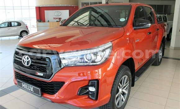 Buy Used Toyota Hilux Red Car in Aranos in Hardap Buy Used Toyota Hilux Red Car in Aranos in Hardap