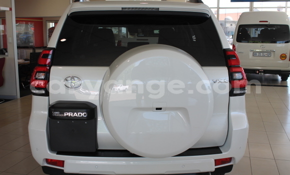 Buy Used Toyota Prado White Car in Gobabis in Omaheke Buy Used Toyota Prado White Car in Gobabis in Omaheke