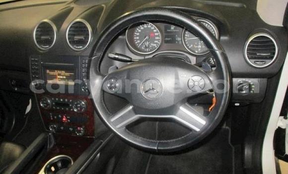 Acheter Occasion Voiture Mercedes-Benz ML–Class Blanc à Karasburg, Karas Acheter Occasion Voiture Mercedes-Benz ML–Class Blanc à Karasburg, Karas