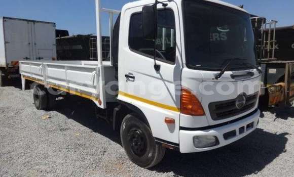 Buy Used Hino Ranger White Truck in Gobabis in Omaheke