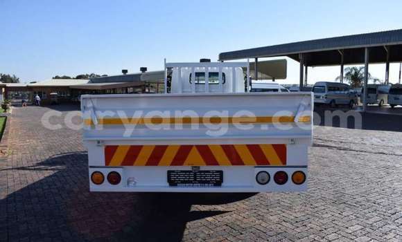 Buy Used Hino 300 Series White Truck in Karasburg in Karas Buy Used Hino 300 Series White Truck in Karasburg in Karas