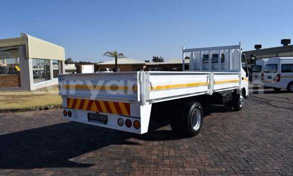 Buy Used Hino 300 Series White Truck in Karasburg in Karas Buy Used Hino 300 Series White Truck in Karasburg in Karas