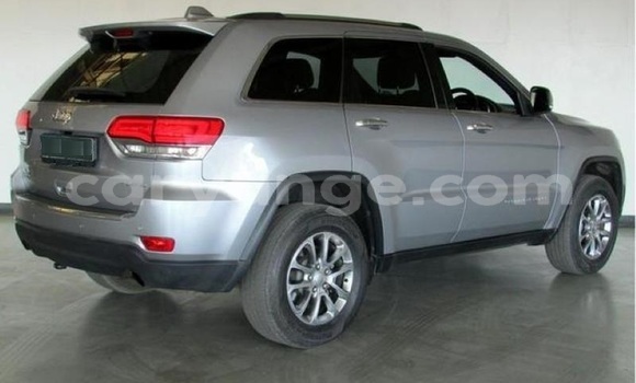 Acheter Occasion Voiture Jeep Grand Cherokee Gris à Windhoek, Namibie Acheter Occasion Voiture Jeep Grand Cherokee Gris à Windhoek, Namibie