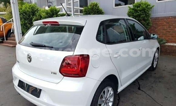 Buy Used Volkswagen Polo White Car in Bethanien in Karas Buy Used Volkswagen Polo White Car in Bethanien in Karas