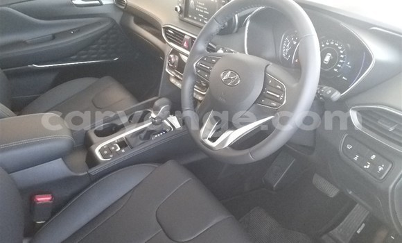 Buy Used Hyundai Santa Fe White Car in Gobabis in Omaheke Buy Used Hyundai Santa Fe White Car in Gobabis in Omaheke