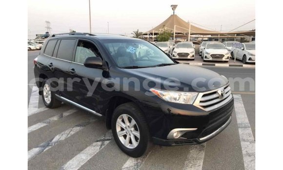 Acheter Import Voiture Toyota Highlander Noir à Import - Dubai, Namibie Acheter Import Voiture Toyota Highlander Noir à Import - Dubai, Namibie